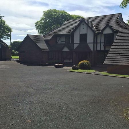 Tudor Lodge Guest Accommodation Bunratty Exterior photo